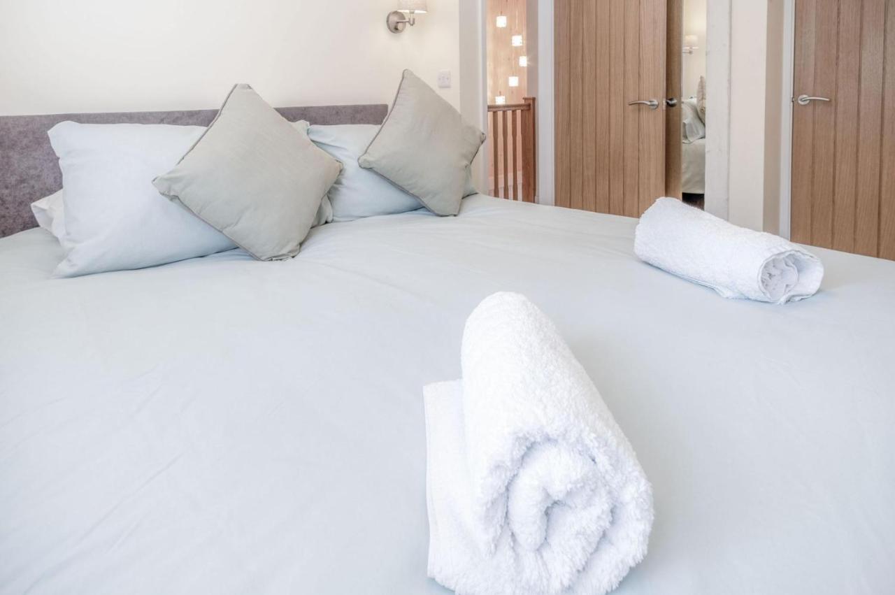 Myrtle - 1 Bedroom Apartment - Сондерсфут Екстер'єр фото